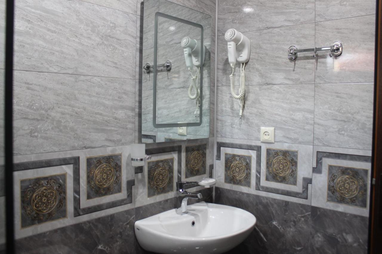 קוטאיסי Hotel Tarasa מראה חיצוני תמונה