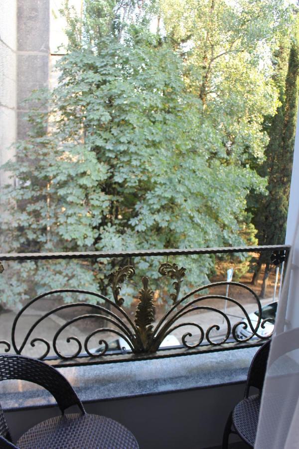 קוטאיסי Hotel Tarasa מראה חיצוני תמונה
