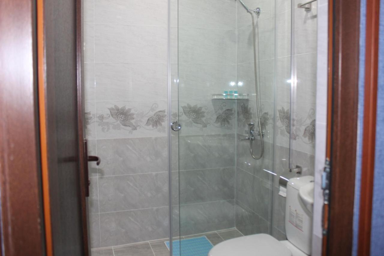 קוטאיסי Hotel Tarasa מראה חיצוני תמונה