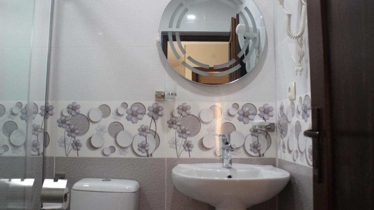 קוטאיסי Hotel Tarasa מראה חיצוני תמונה